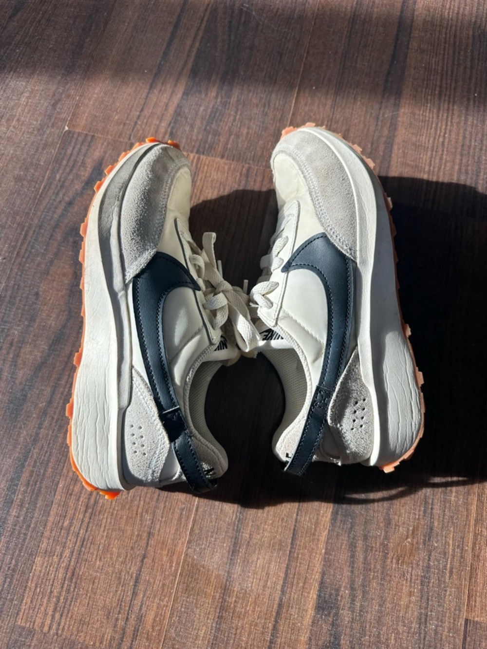 NIKE WOMEN Retro Runner in Cream Size US7.5